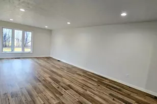 406 8th Ave SW, Pipestone, MN 56164 - Photo 32