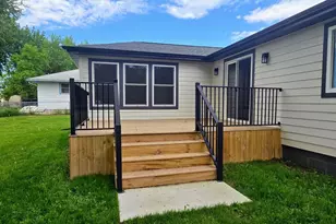 406 8th Ave SW, Pipestone, MN 56164 - Photo 56