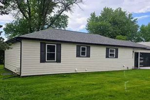406 8th Ave SW, Pipestone, MN 56164 - Photo 58