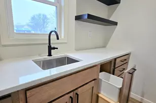 406 8th Ave SW, Pipestone, MN 56164 - Photo 12