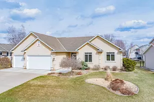 1874 Tierney Dr, Hastings, MN 55033 - Photo 2