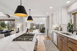 9773 Wedgewood Cir, Woodbury, MN 55125 - Photo 6