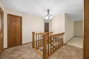 443 Salem Pl, Mahtomedi, MN 55115 - Photo 6