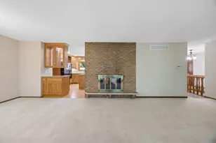 443 Salem Pl, Mahtomedi, MN 55115 - Photo 14