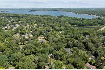 443 Salem Place, Mahtomedi, MN 55115 - Photo 48