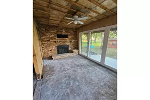 902 Marion St, Waterville, MN 56096 - Photo 2