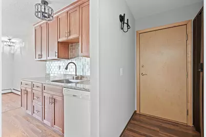 4442 Cedar Lake Road S #7, Saint Louis Park, MN 55416 - Photo 2