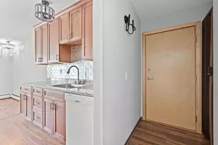 4442 Cedar Lk Rd S, Saint Louis Park, MN 55416 - Photo 2