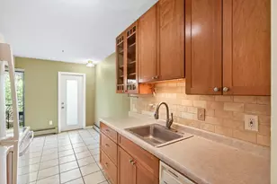 4624 Cedar Lk Rd S, Saint Louis Park, MN 55416 - Photo 6