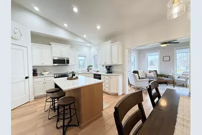 707 43rd Avenue S, Moorhead, MN 56560 - Photo 10