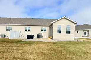 707 43rd Ave S, Moorhead, MN 56560 - Photo 48