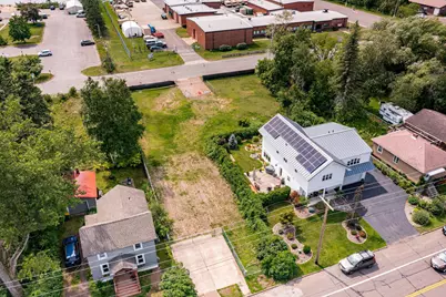 1521 Minnesota Avenue, Duluth, MN 55802 - Photo 2