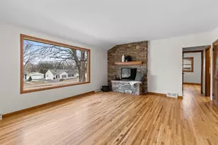 3100 Noble Ave N, Golden Valley, MN 55422 - Photo 4