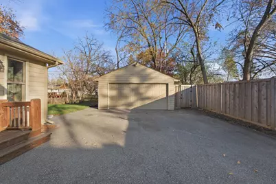 3100 Noble Avenue N, Golden Valley, MN 55422 - Photo 22