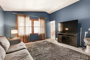 3716 Gershwin Ln N, Oakdale, MN 55128 - Photo 6