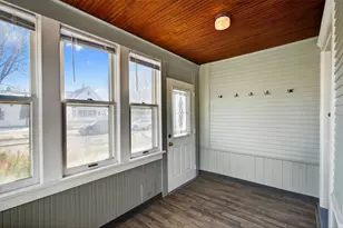 1343 Edmund Ave, Saint Paul, MN 55104 - Photo 4