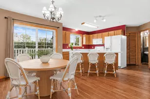 630 Knights Bridge Rd, New Brighton, MN 55112 - Photo 12