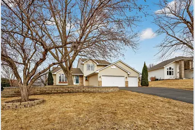 392 Pendryn Hill Curve, Woodbury, MN 55125 - Photo 2