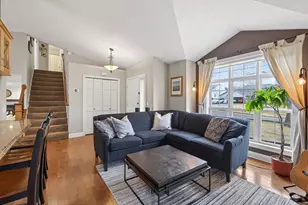 392 Pendryn Hill Curve, Woodbury, MN 55125 - Photo 8