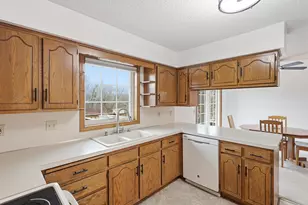 17901 Uplander St NW, Andover, MN 55304 - Photo 4