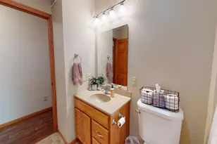 64562 270th St, Alden, MN 56009 - Photo 20