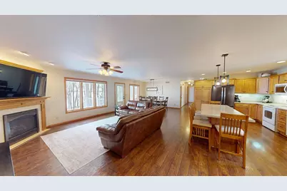64562 270th Street, Alden, MN 56009 - Photo 2