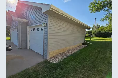 1207 Greenfield Avenue, Fergus Falls, MN 56537 - Photo 40