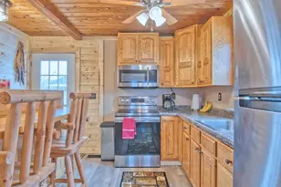 802 3rd St NW, Chisholm, MN 55719 - Photo 10