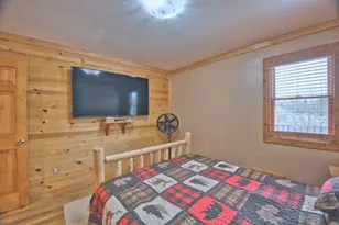 802 3rd St NW, Chisholm, MN 55719 - Photo 18