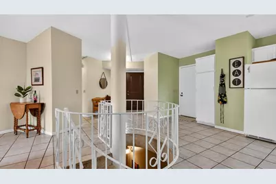 609 Manor Court, Altoona, WI 54720 - Photo 6