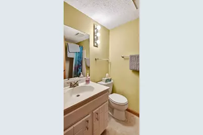 609 Manor Court, Altoona, WI 54720 - Photo 26