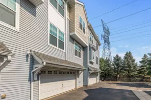 1666 Village Trail E, Maplewood, MN 55109 - Photo 26