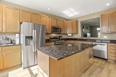 1666 Village Trail E #6, Maplewood, MN 55109 - Photo 10