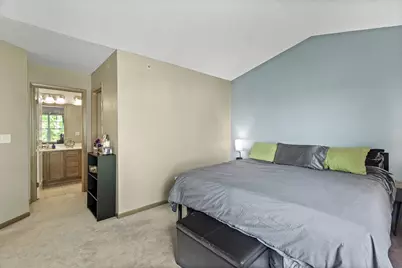 1666 Village Trail E #6, Maplewood, MN 55109 - Photo 16