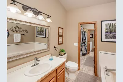1560 Glenbeigh Knolls, Woodbury, MN 55125 - Photo 12