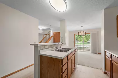 2611 Concord Way, Mendota Heights, MN 55120 - Photo 18