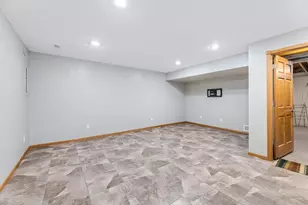 205 Park Dr, Lewiston, MN 55952 - Photo 18