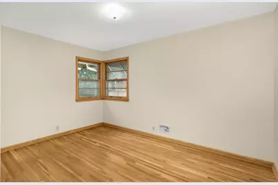 7501 Clinton Avenue, Richfield, MN 55423 - Photo 12