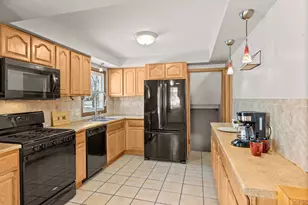 7720 Viewcrest Ln, New Hope, MN 55427 - Photo 8