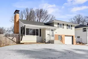 7720 Viewcrest Ln, New Hope, MN 55427 - Photo 30