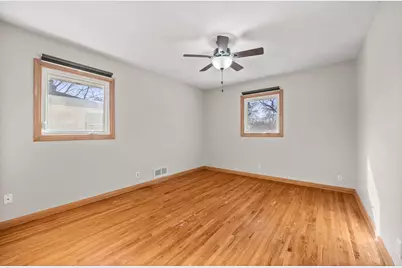 7720 Viewcrest Lane, New Hope, MN 55427 - Photo 10