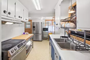 597 Flandrau St, Saint Paul, MN 55106 - Photo 8