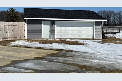 2530 County Road E, Woodville, WI 54028 - Photo 8