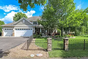 723 36th St W, Hastings, MN 55033 - Photo 2