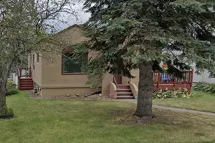 1916 Lawn St, Duluth, MN 55812 - Photo 4