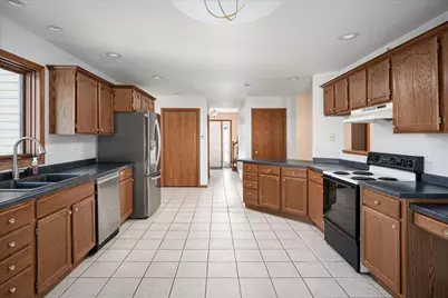 348 Regent Drive, La Crescent, MN 55947 - Photo 6