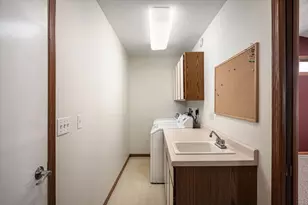 348 Regent Dr, La Crescent, MN 55947 - Photo 18