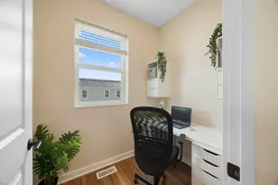 1365 Howard St N, Saint Paul, MN 55119 - Photo 10