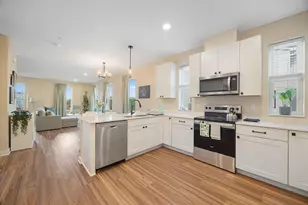 1365 Howard St N, Saint Paul, MN 55119 - Photo 8