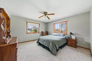 526 Beaver Street E, Belle Plaine, MN 56011 - Photo 12